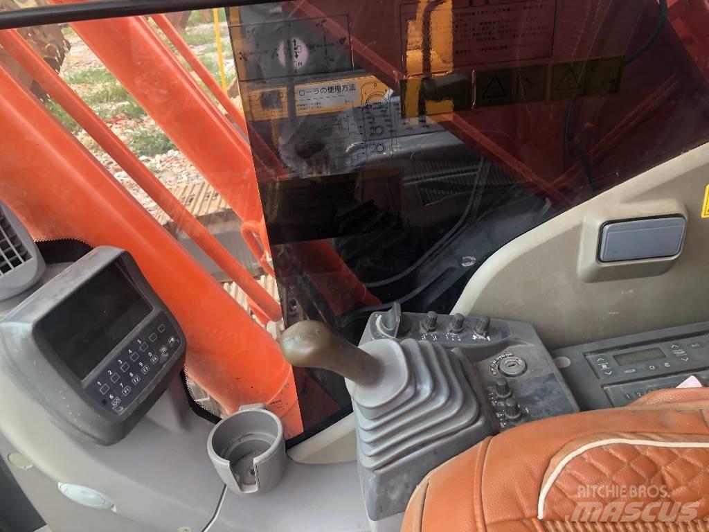 Hitachi ZX 240 대형 굴삭기 29톤 이상