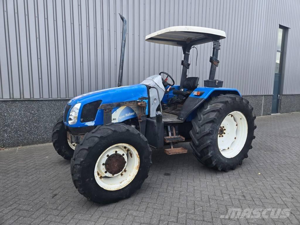 New Holland TL 90 A 트랙터