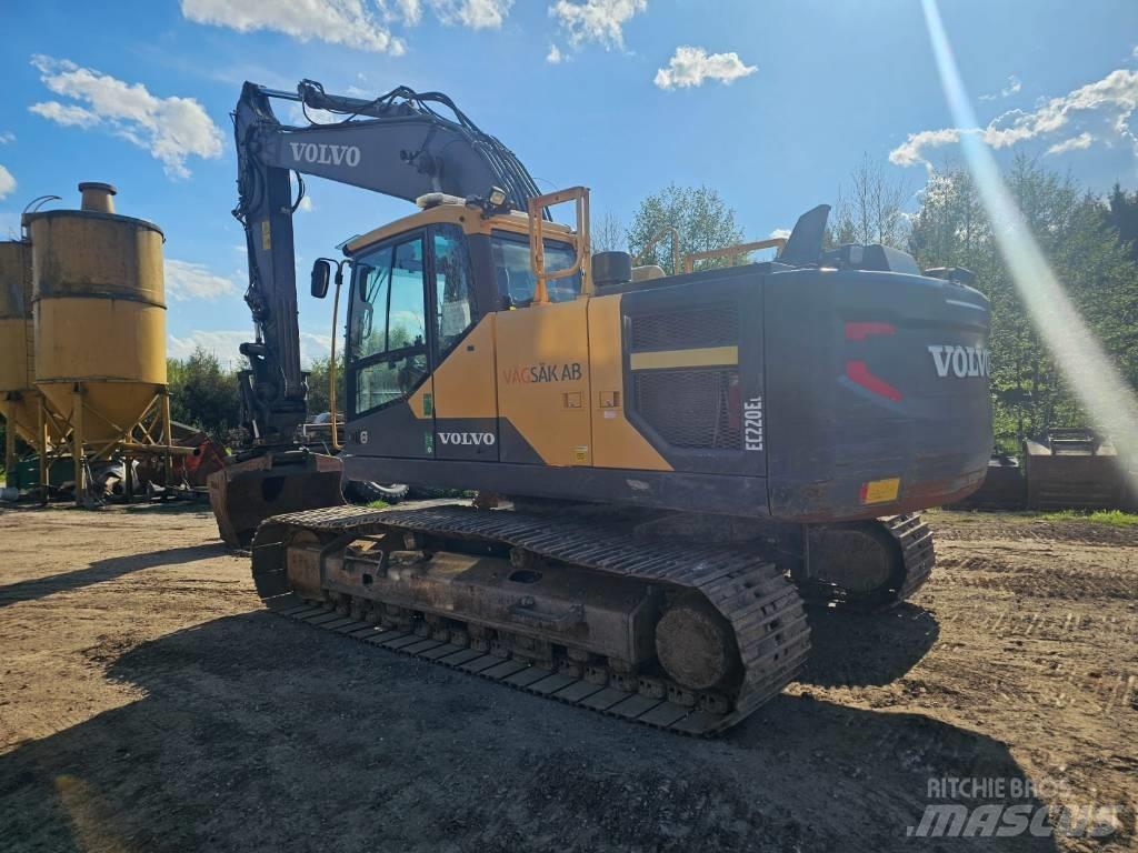 Volvo EC220EL 대형 굴삭기 29톤 이상
