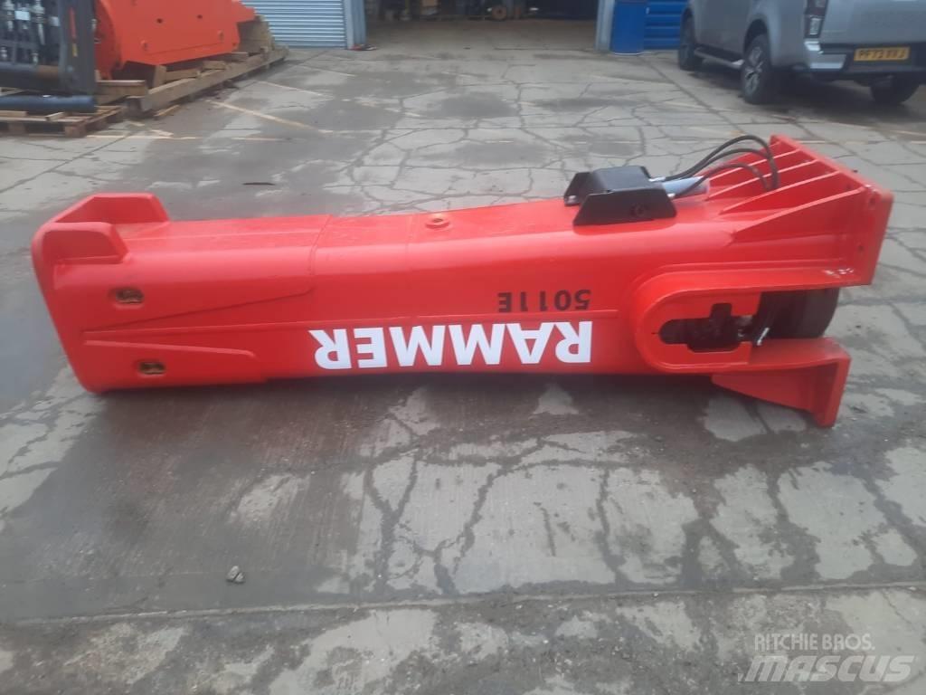Rammer 5011 E 브레이커