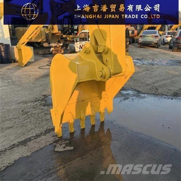 Komatsu PC 110 대형 굴삭기 29톤 이상