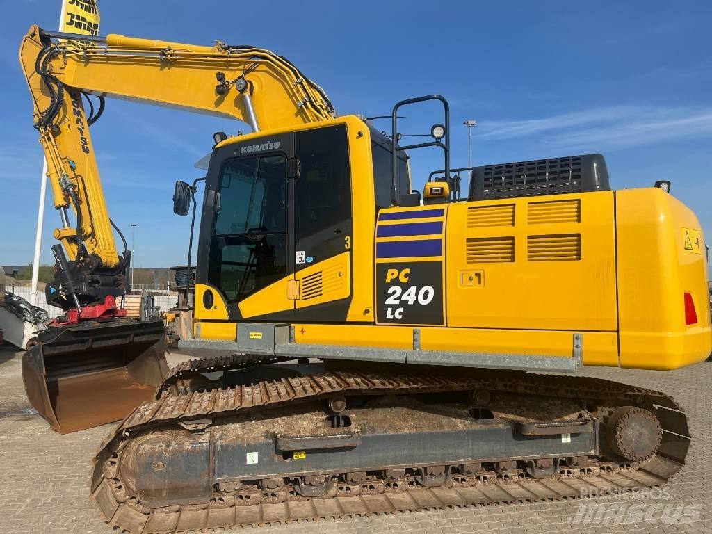 Komatsu PC 240LC-11 대형 굴삭기 29톤 이상