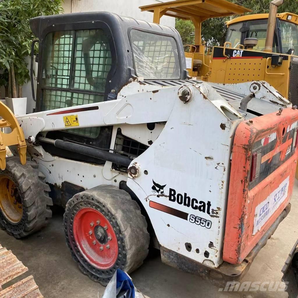 Bobcat S 550  스키드로더