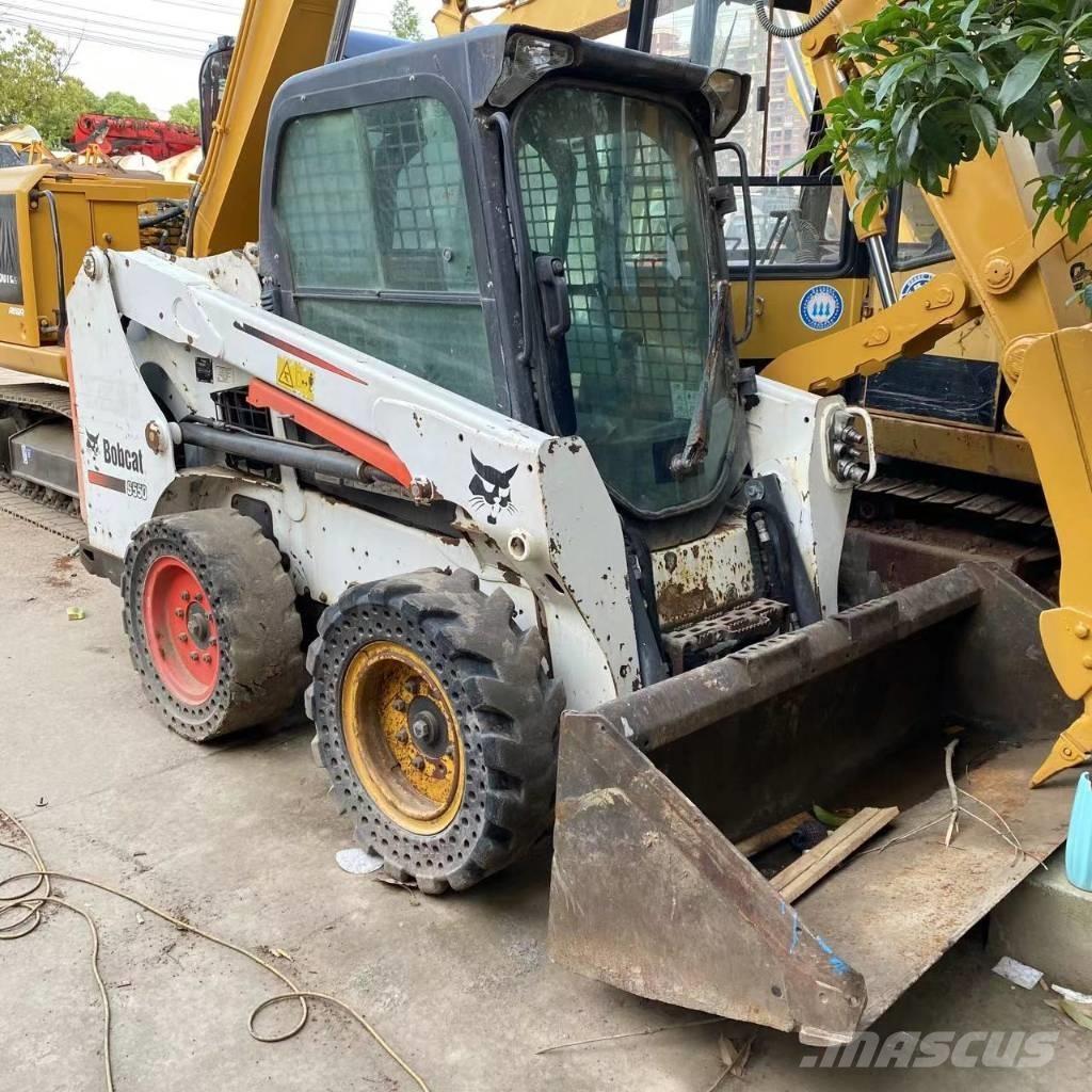 Bobcat S 550  스키드로더