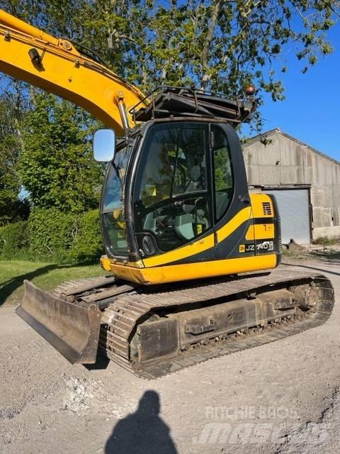 JCB JZ 140 대형 굴삭기 29톤 이상
