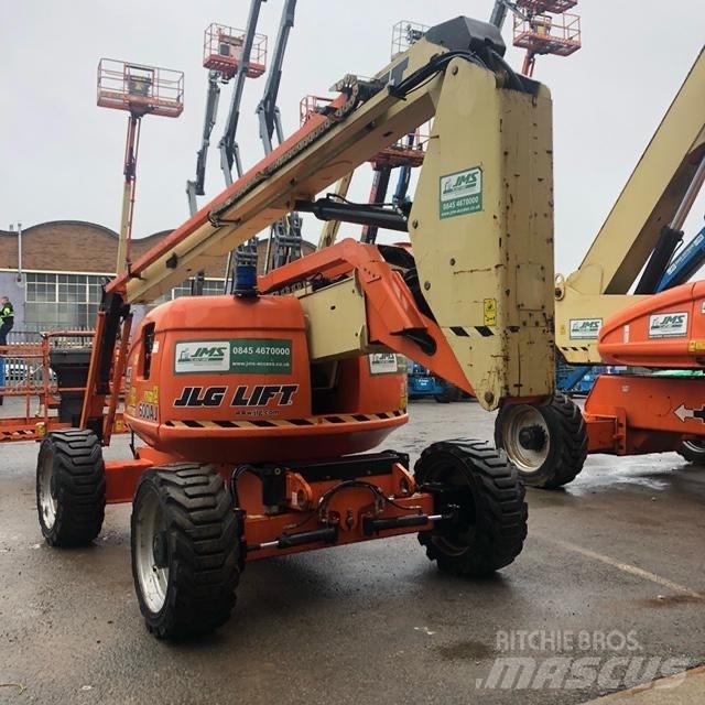 JLG 600 AJ 관절형 전동이동 리프트