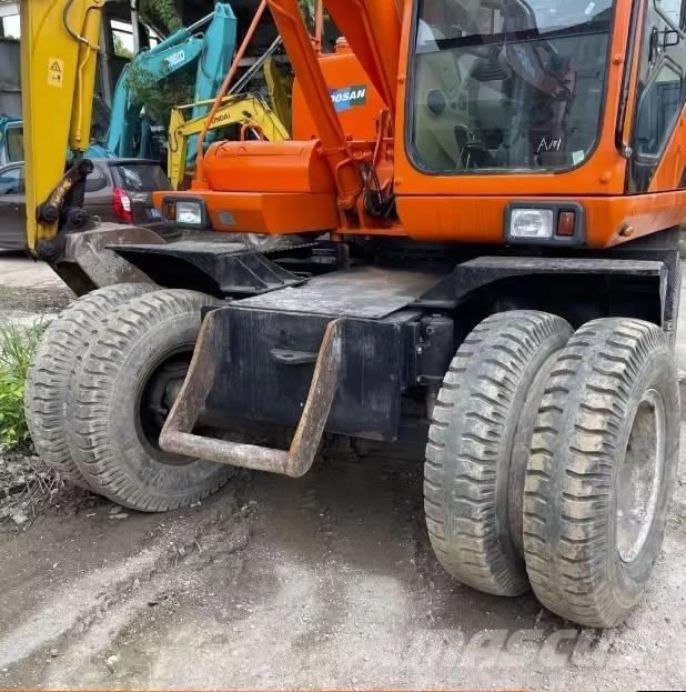 Doosan DH150W-7  휠 굴삭기