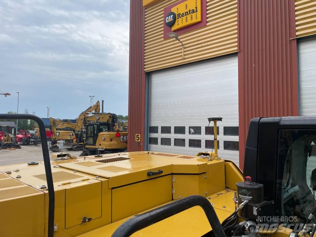 CAT 330 대형 굴삭기 29톤 이상