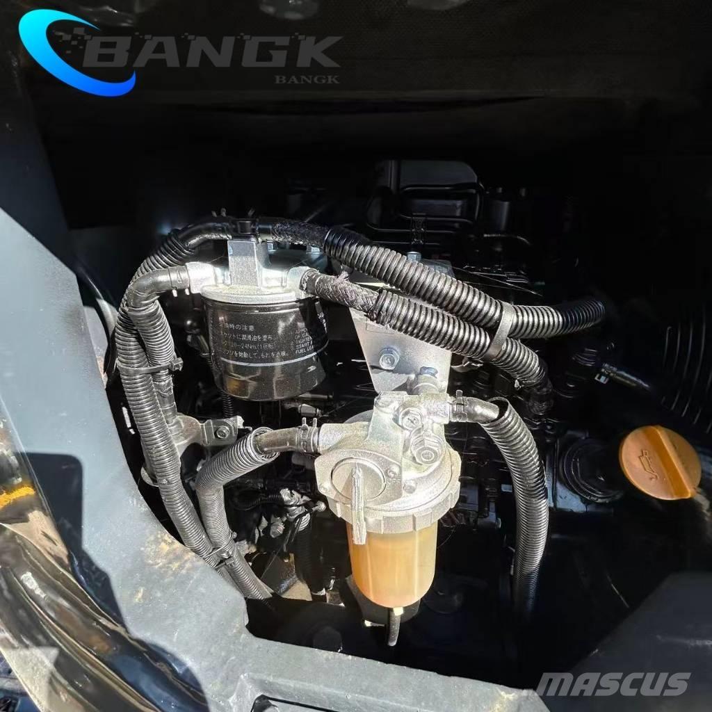 Komatsu PC 30 대형 굴삭기 29톤 이상