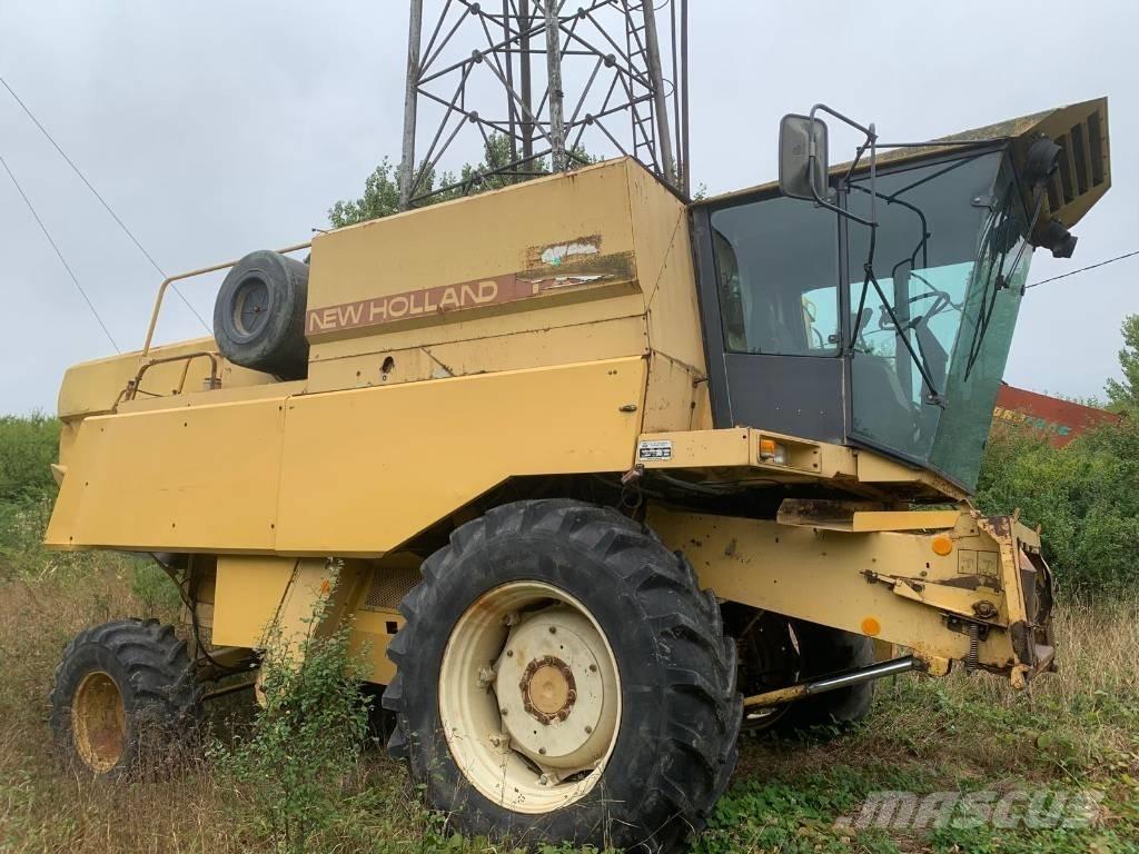 New Holland TX 32 콤바인 수확기