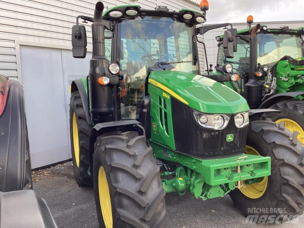 John Deere 6120M 트랙터