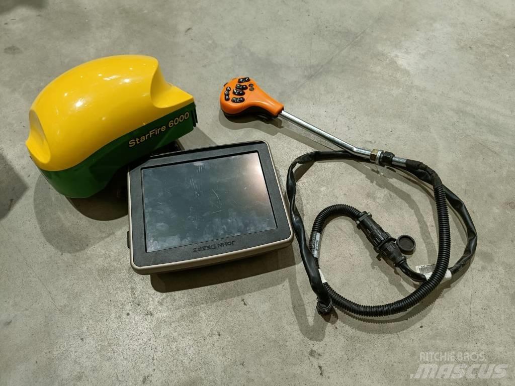 John Deere R 962 i 견인형 분무기