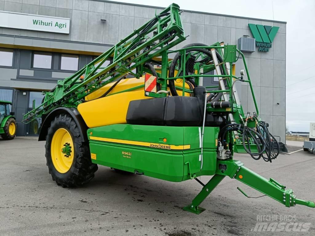 John Deere R 962 i 견인형 분무기