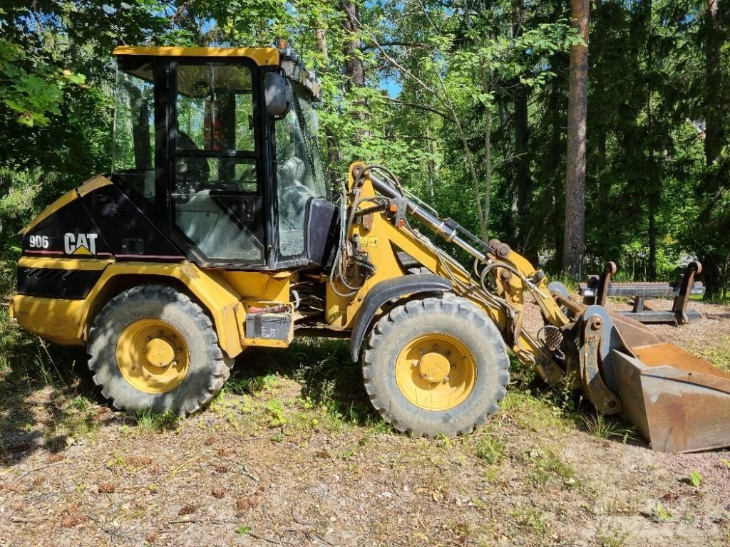 CAT 906  휠로우더