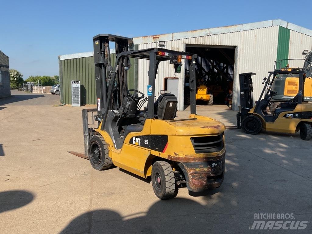 CAT DP35NT 디젤 지게차