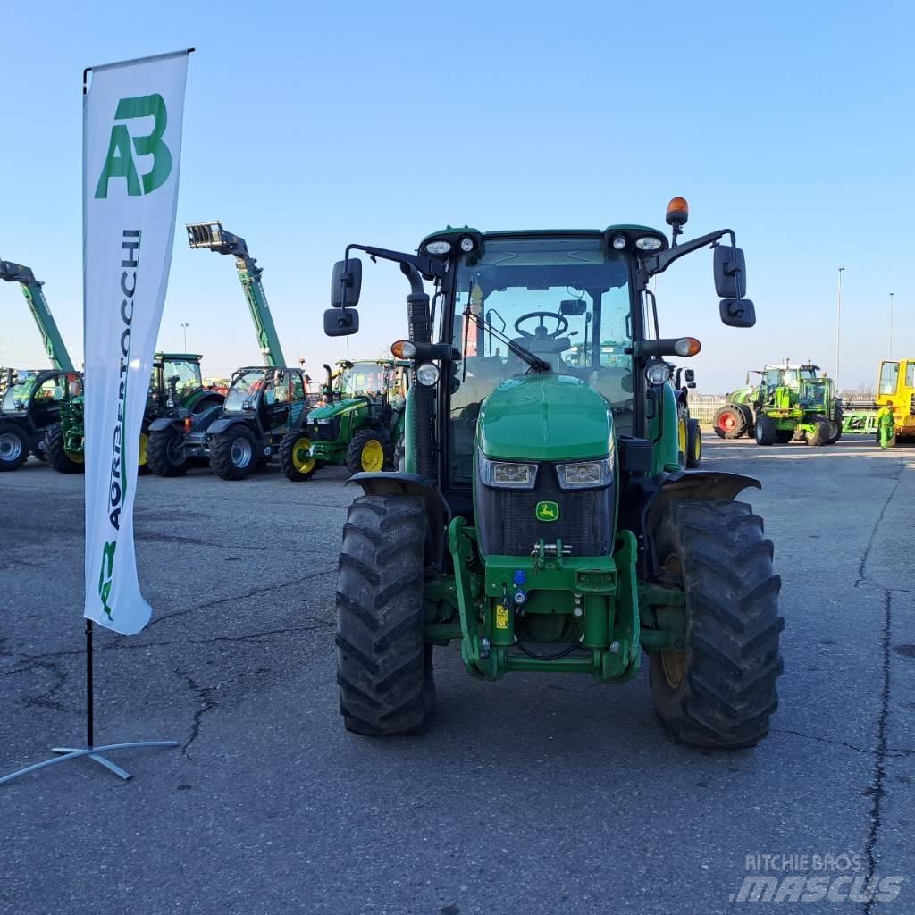 John Deere 5125R 트랙터