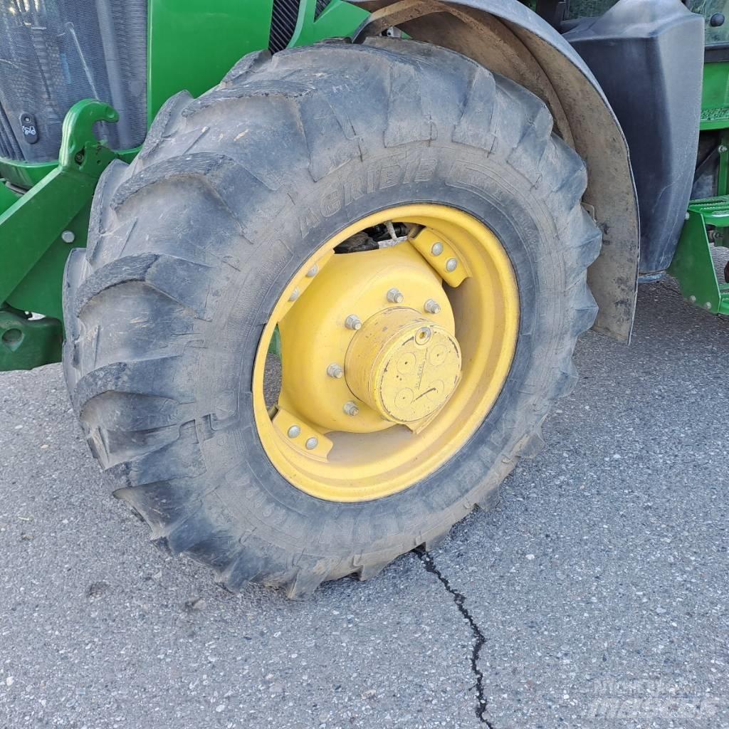 John Deere 5125R 트랙터