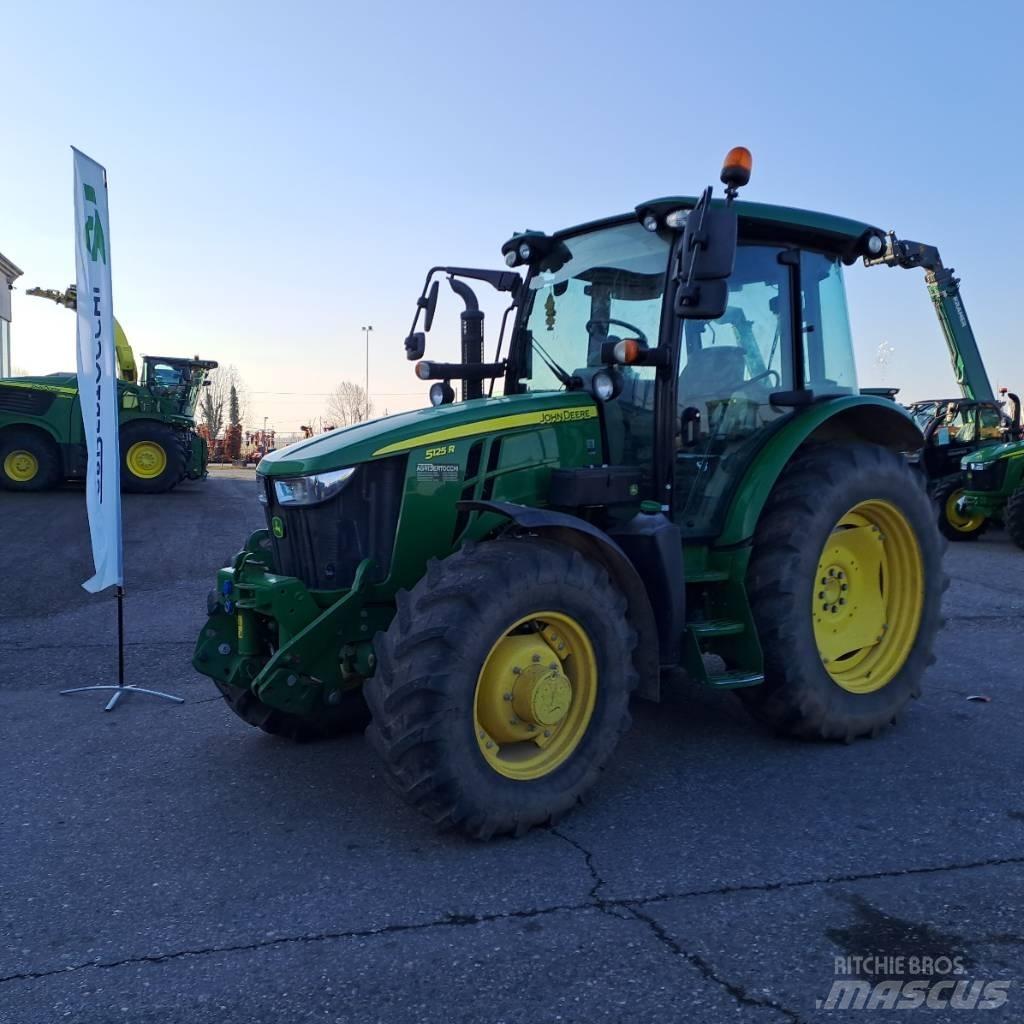 John Deere 5125R 트랙터