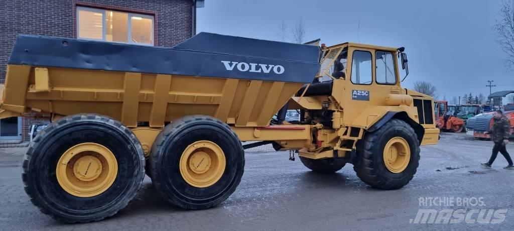 Volvo A 25 C 6x6 연결식 홀러