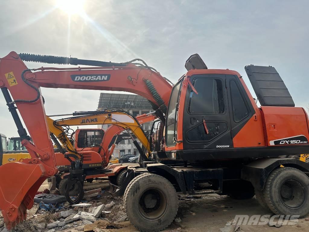 Doosan 150 W-7  휠 굴삭기