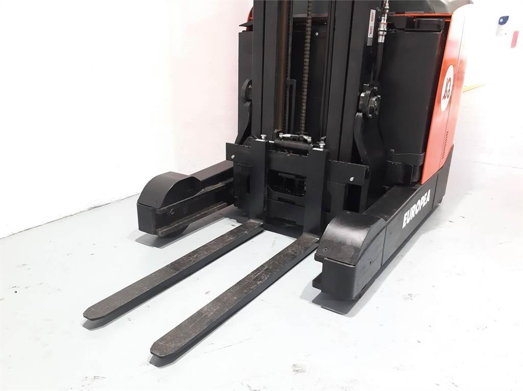 BT RRE 180 E 리치 트럭
