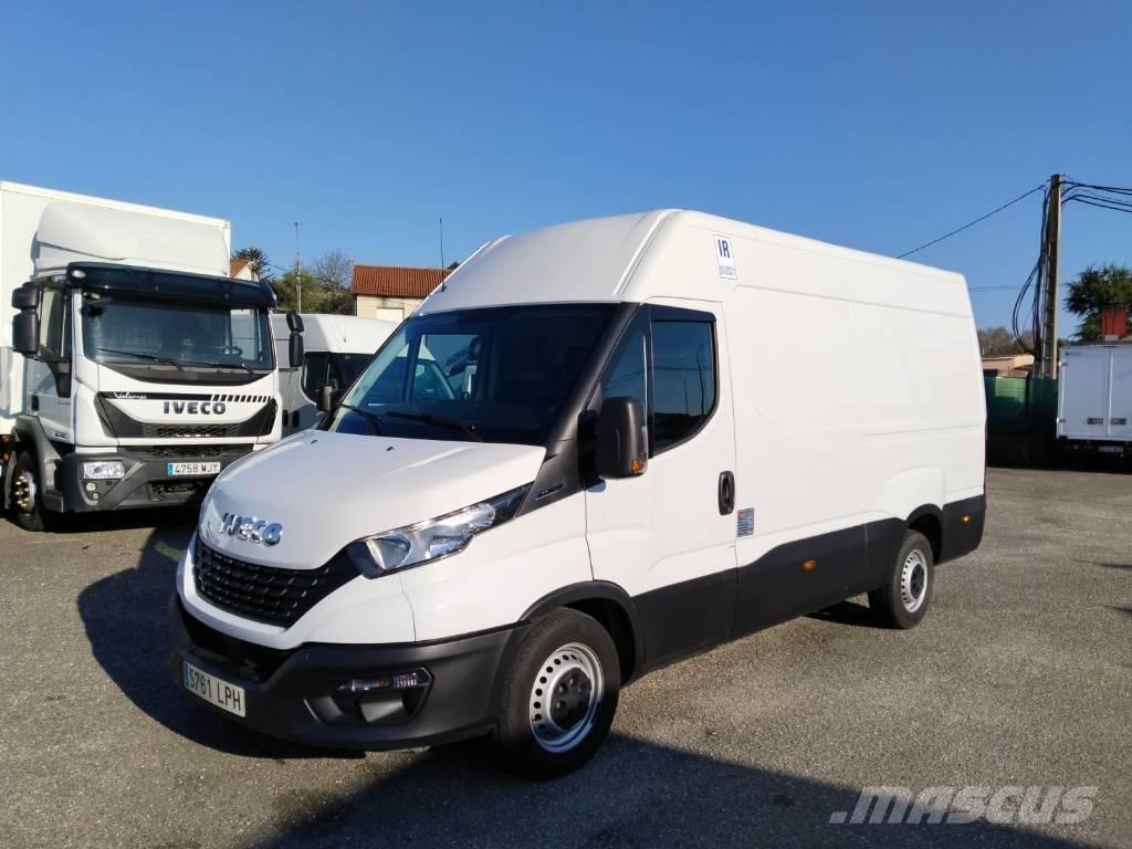 Iveco DAILY 35S16 패널 화물차