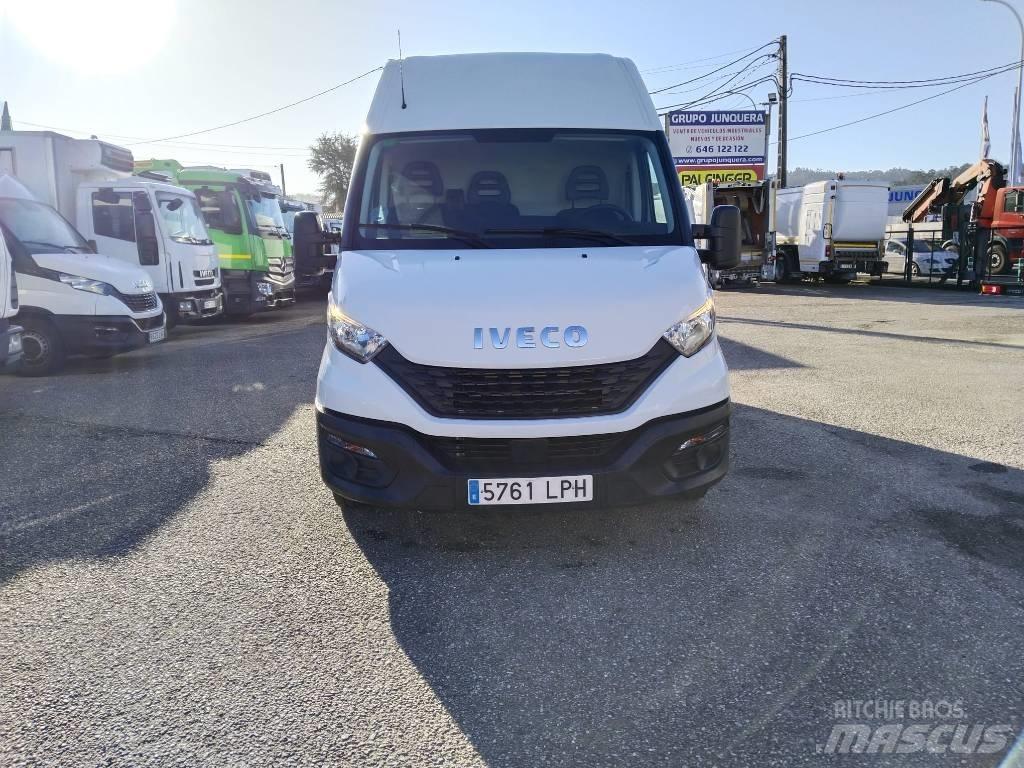 Iveco DAILY 35S16 패널 화물차