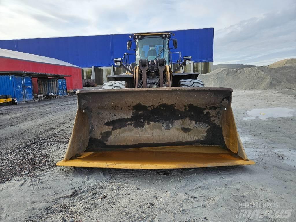CAT 982 M  휠로우더