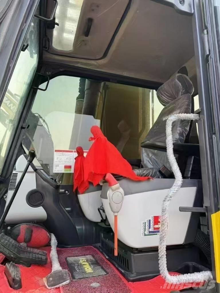 Komatsu PC 240 대형 굴삭기 29톤 이상