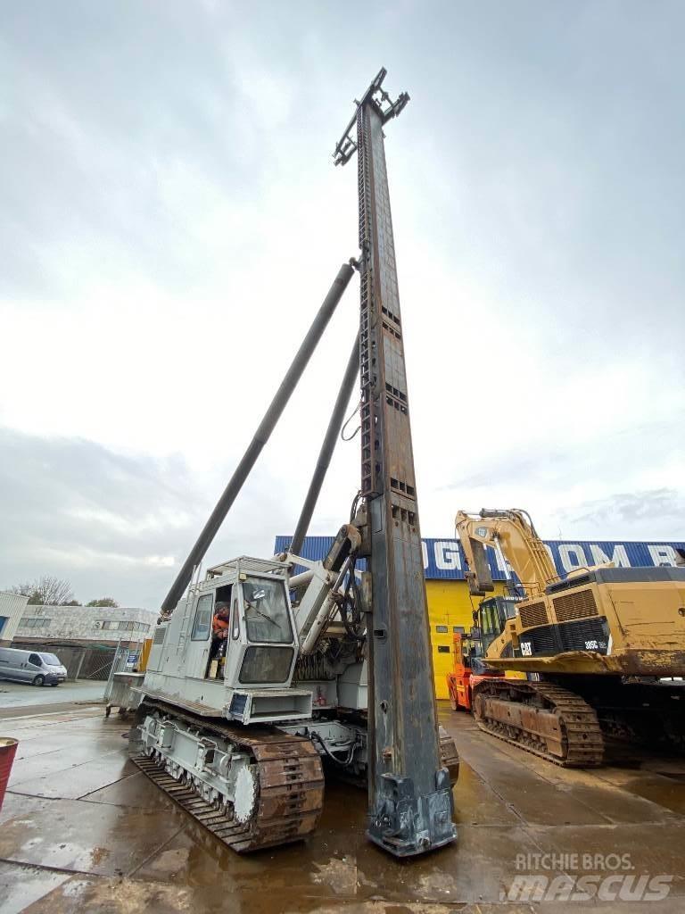 Hitachi KH 150-3 말뚝설치기