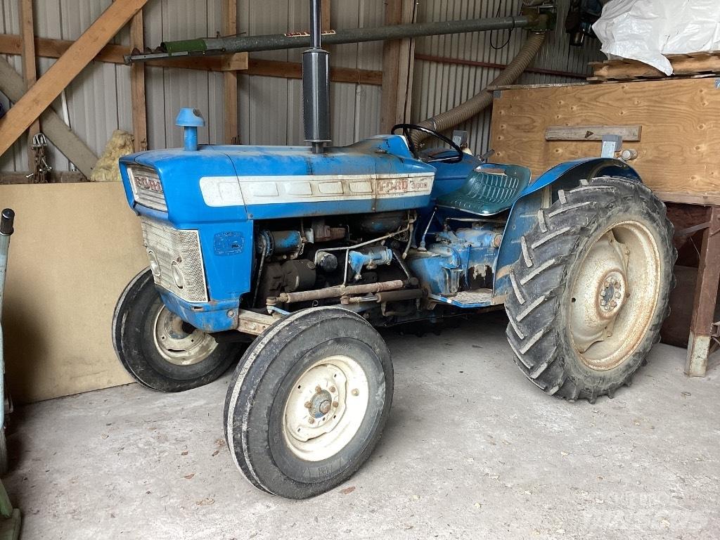 Ford 3000 트랙터