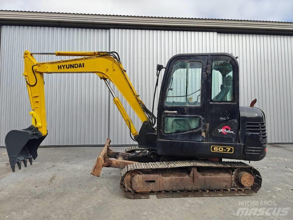Hyundai R 60-7 소형 굴삭기 7톤 미만