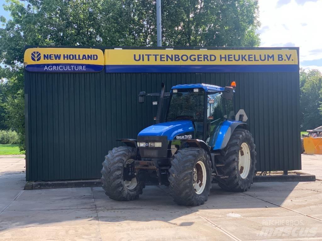 New Holland TM 125 트랙터