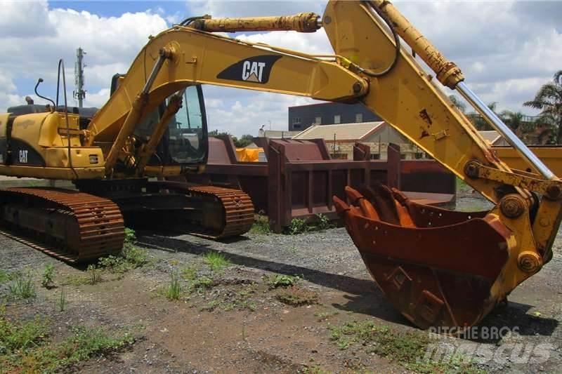 CAT 320C 소형 굴삭기 7톤 미만
