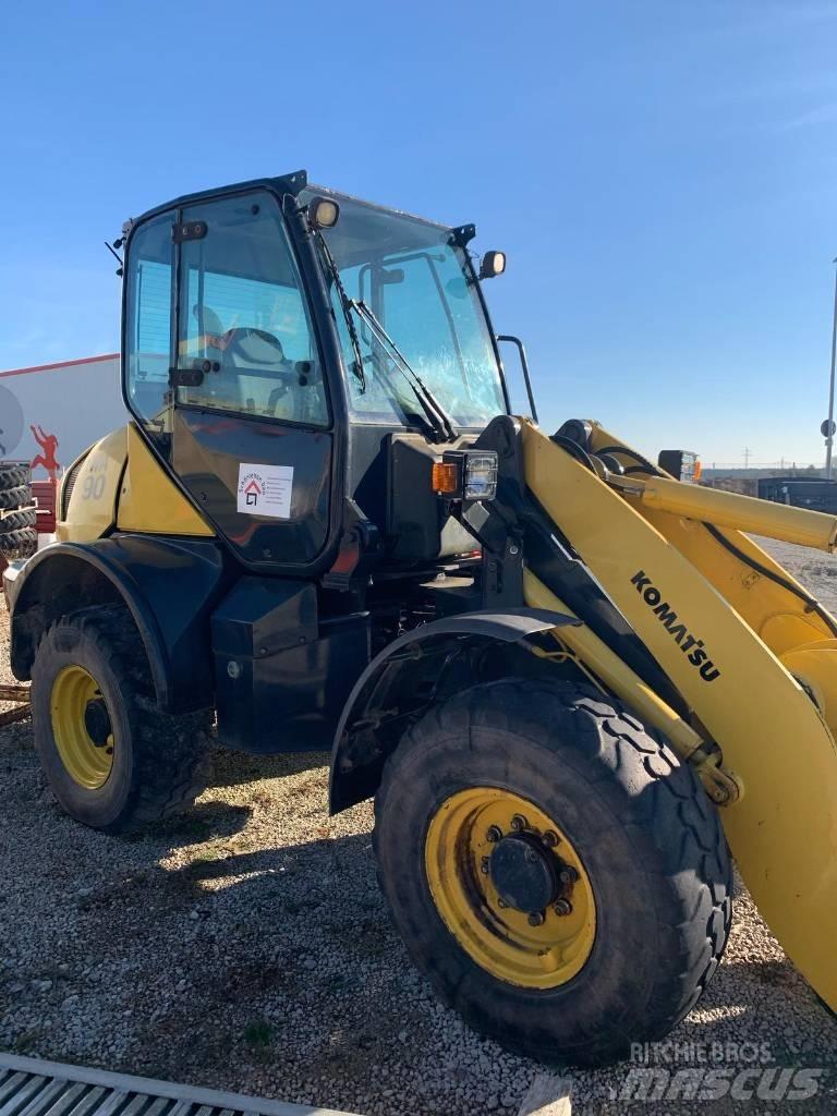 Komatsu WA 90-6  휠로우더