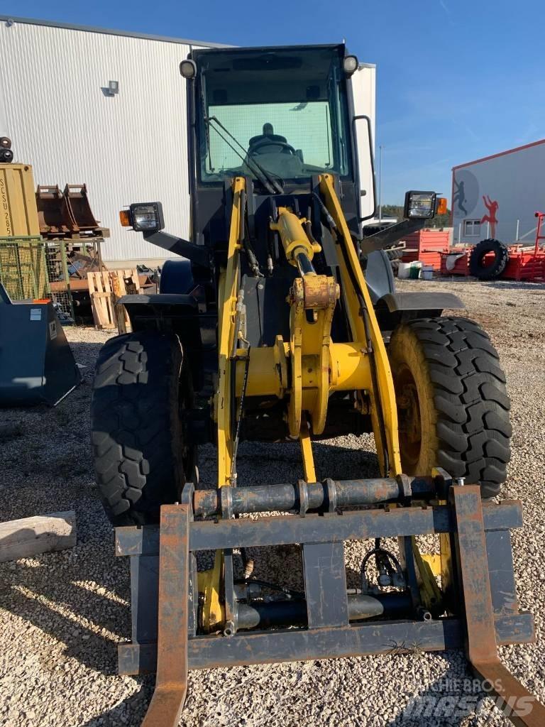 Komatsu WA 90-6  휠로우더