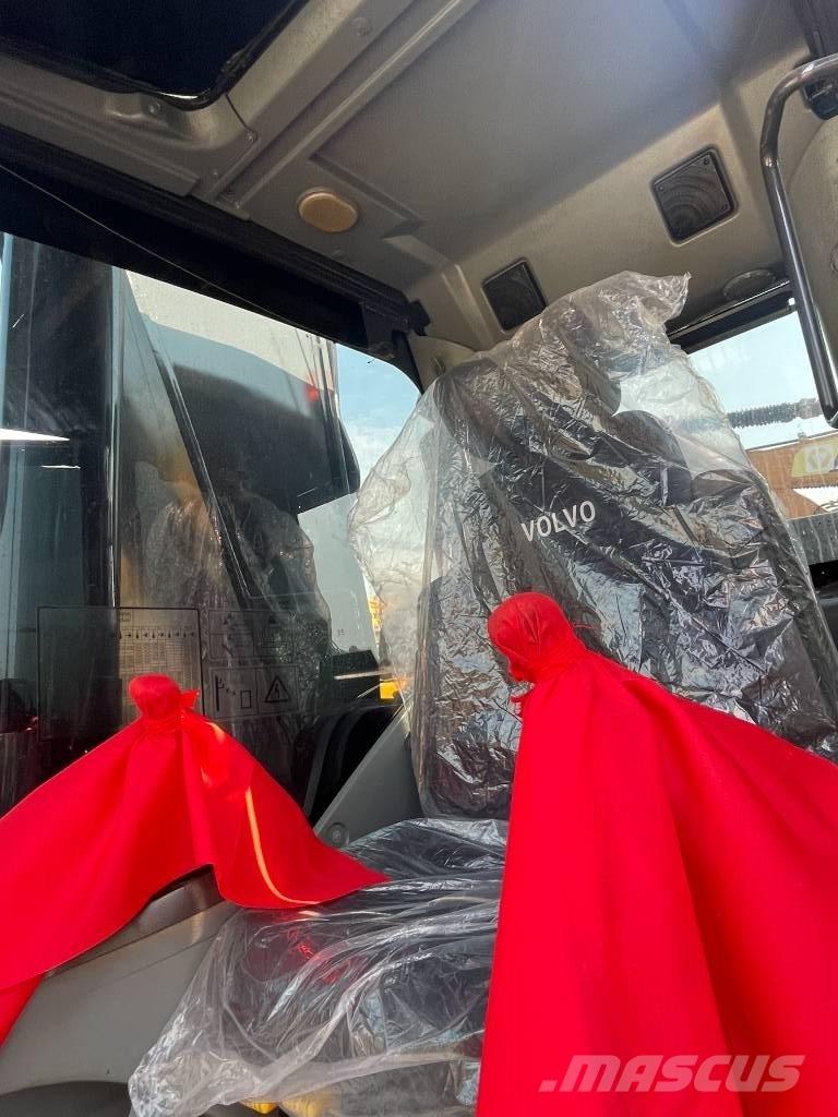 Volvo EC 380 D L 대형 굴삭기 29톤 이상