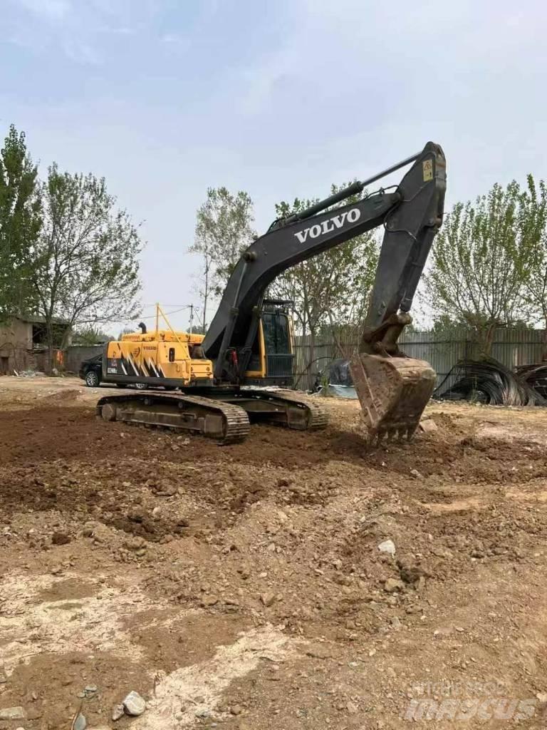 Volvo EC 240 대형 굴삭기 29톤 이상