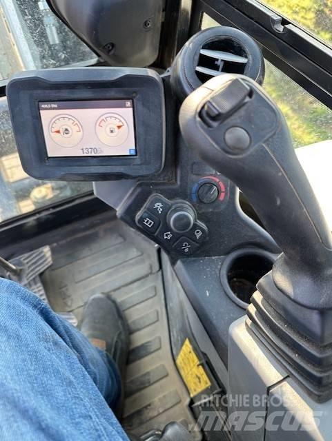 Bobcat E 60 소형 굴삭기 7톤 미만