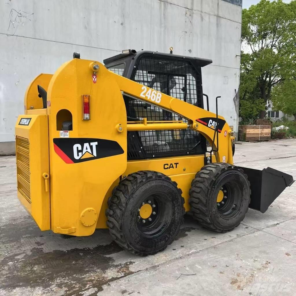 CAT 246 B 미니 로더