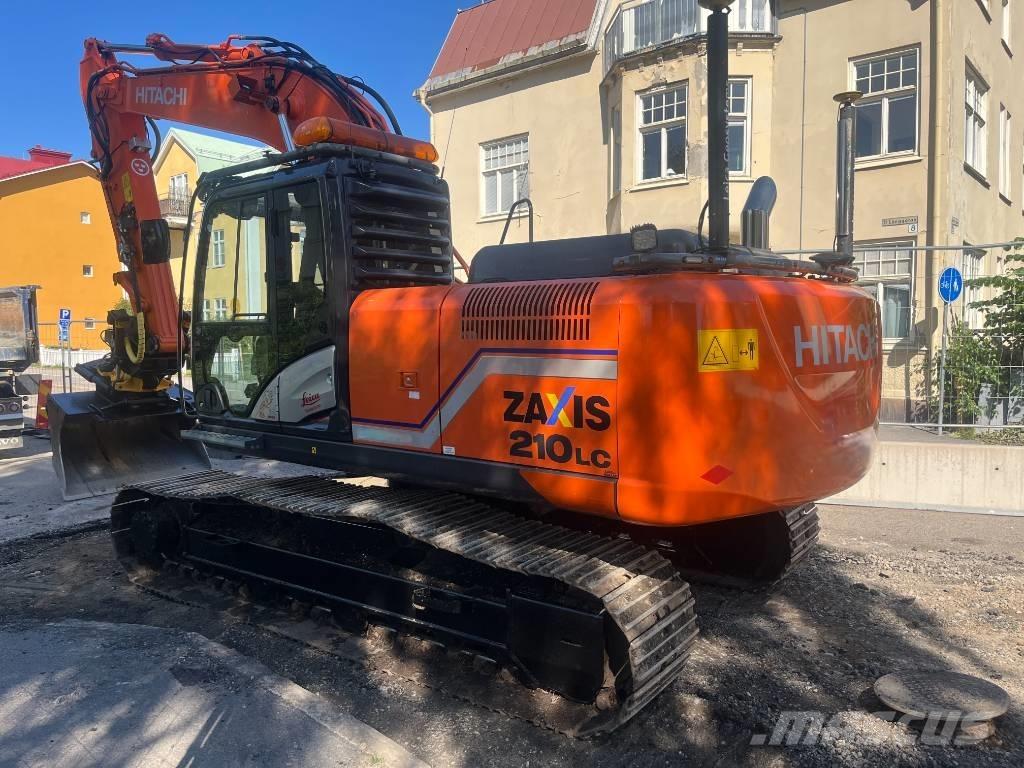 Hitachi ZX 210 대형 굴삭기 29톤 이상