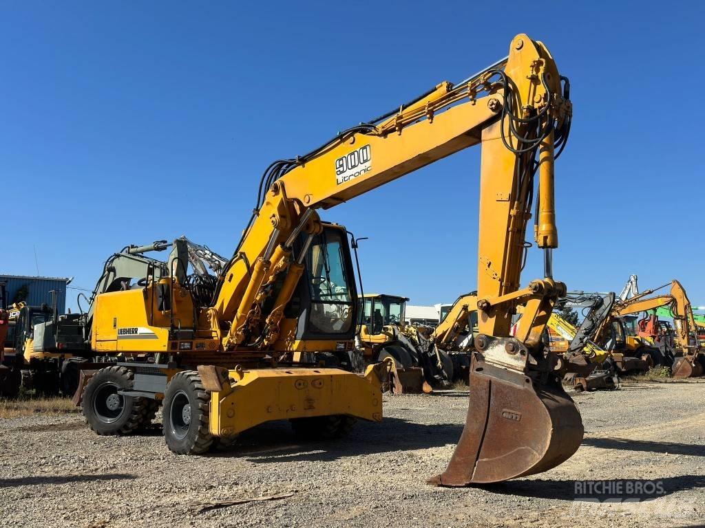 Liebherr A 900 B  휠 굴삭기