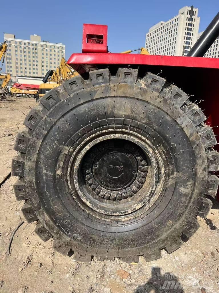 Kalmar DRT 450 리치 스태커