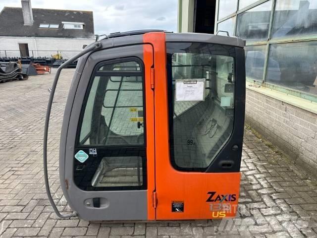 Hitachi Zaxis 캐빈 및 인테리어