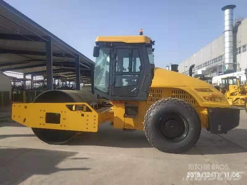 Shantui SR10 싱글 드럼 롤러