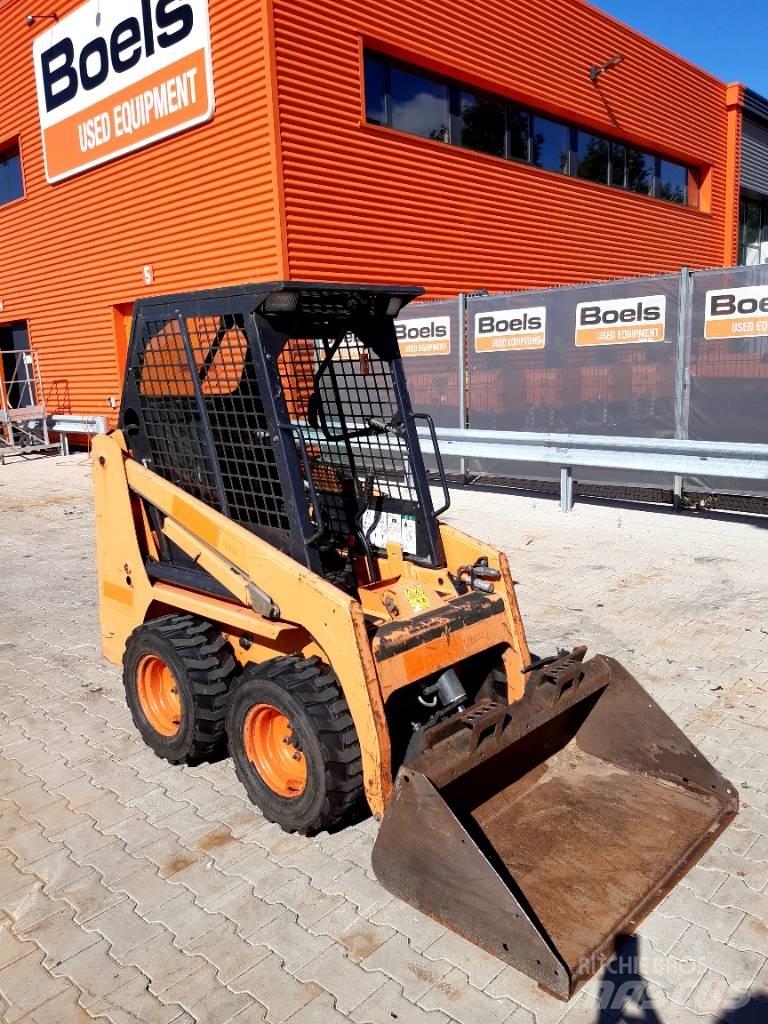 Bobcat S 70  스키드로더