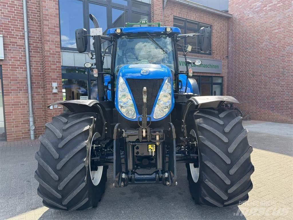 New Holland T7.220 트랙터