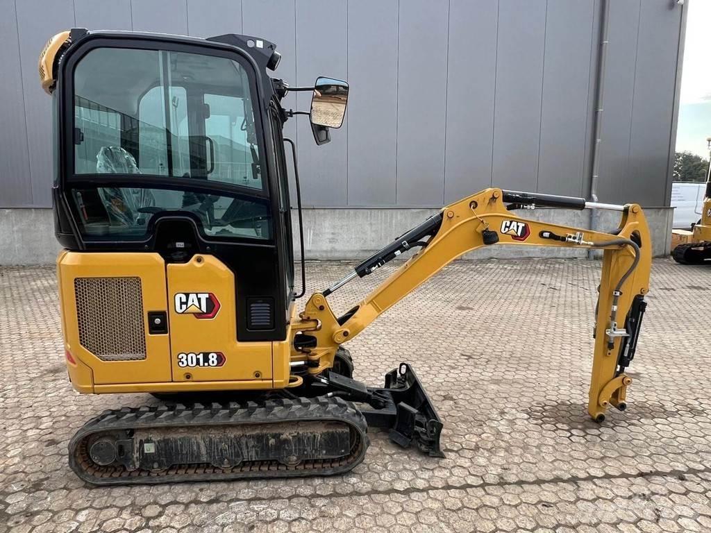 CAT 301.8 소형 굴삭기 7톤 미만
