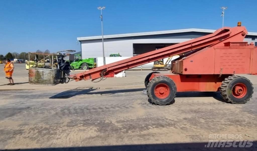JLG 60 H 견인식 전동이동 리프트