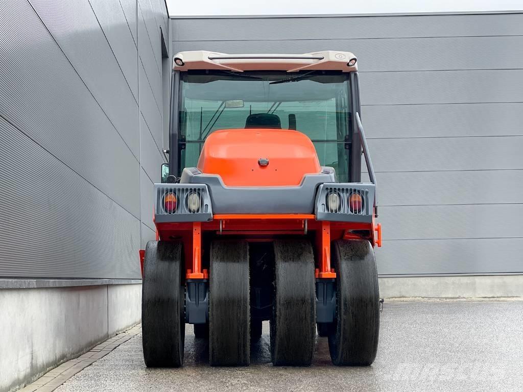 Hamm GRW 280-10 공기 타이어 롤러